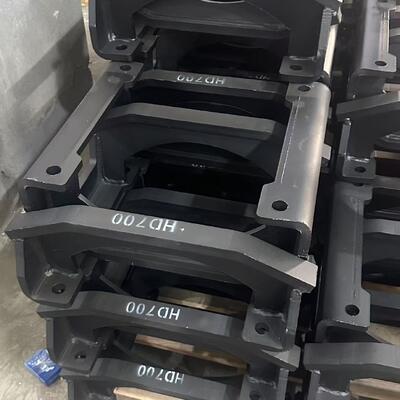 Excavator chain guard, chain protector, wear-resistant components, chain holder